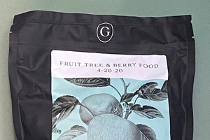 GARDENWORKS Fruit Tree & Berry Food 4-20-20