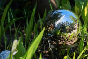 Gazing Globes